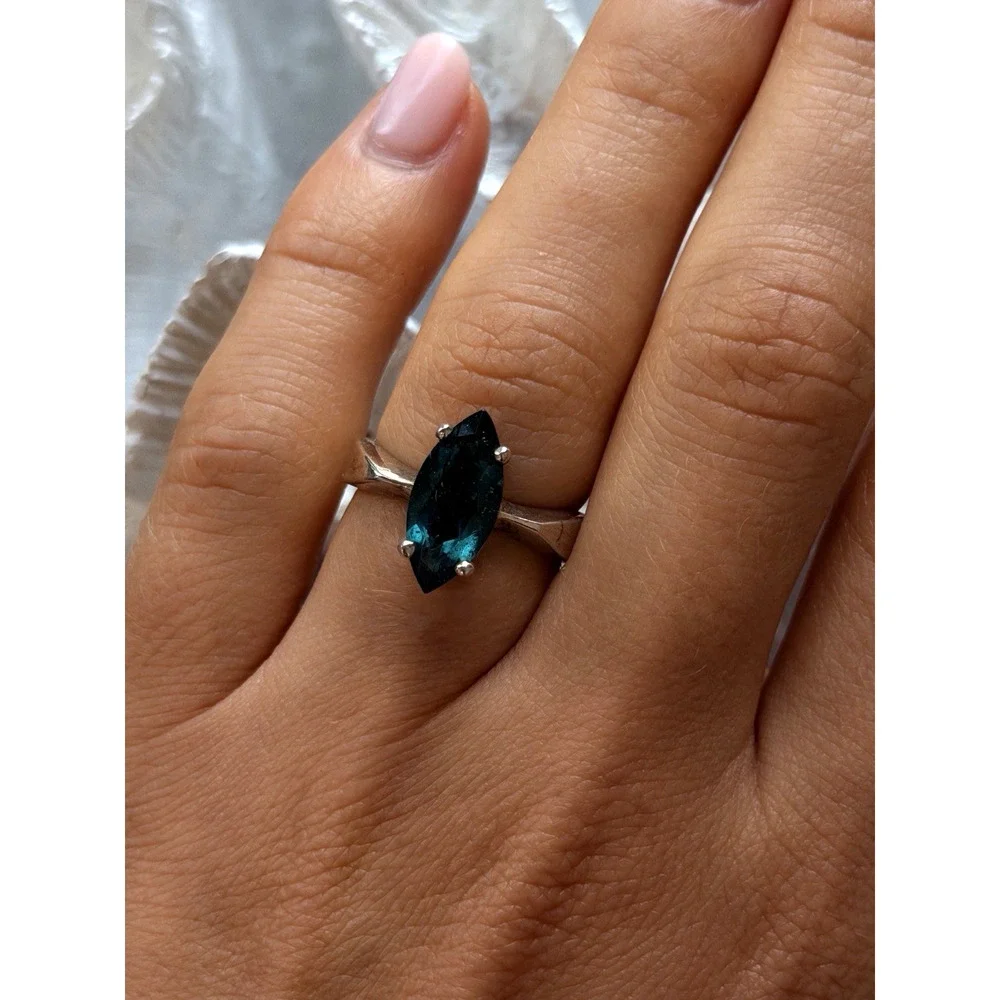 925 Sterling Silver Dark Green Spinel Ring Size 7